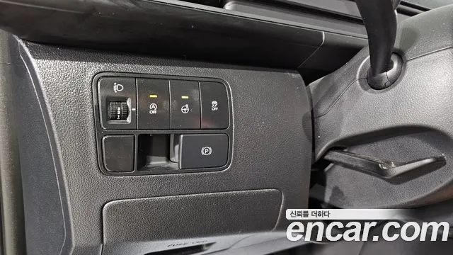 Hyundai Staria 2021 thumb 11
