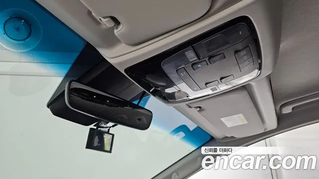 Hyundai Staria 2021 thumb 3
