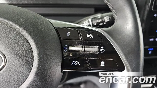 Hyundai Staria 2021 thumb 5