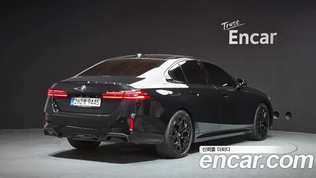 BMW 5 серии 2025 thumb 8
