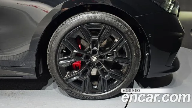 BMW 5 серии 2025 thumb 7