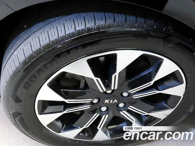 Kia Carnival 2020 thumb 5