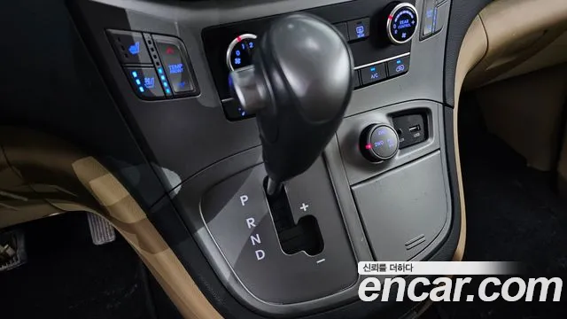 Hyundai Staria 2020 thumb 11