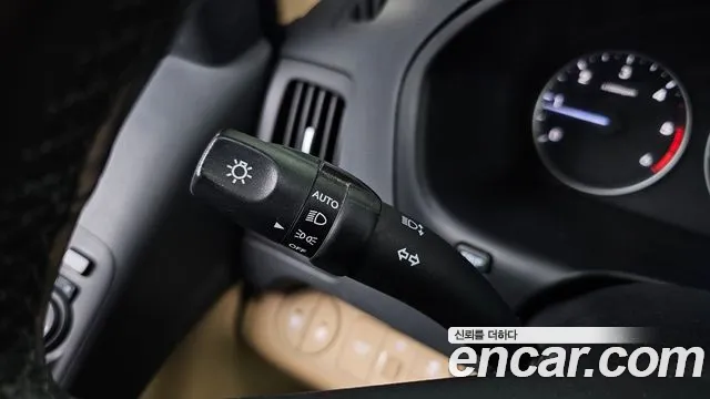 Hyundai Staria 2020 thumb 9