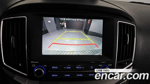 Hyundai Staria 2020 thumb 12