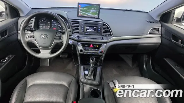 Hyundai AD 2018 thumb 9
