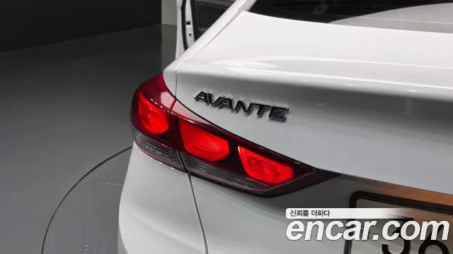Hyundai AD 2018 thumb 5