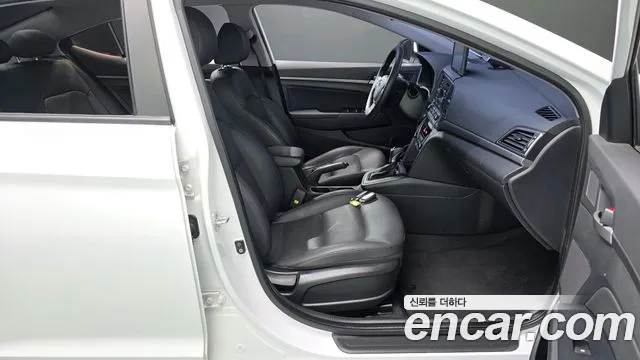 Hyundai AD 2018 thumb 12