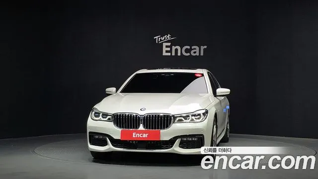 BMW 7 серии 2019 thumb 10