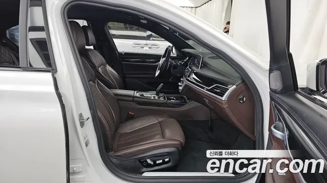 BMW 7 серии 2019 thumb 4