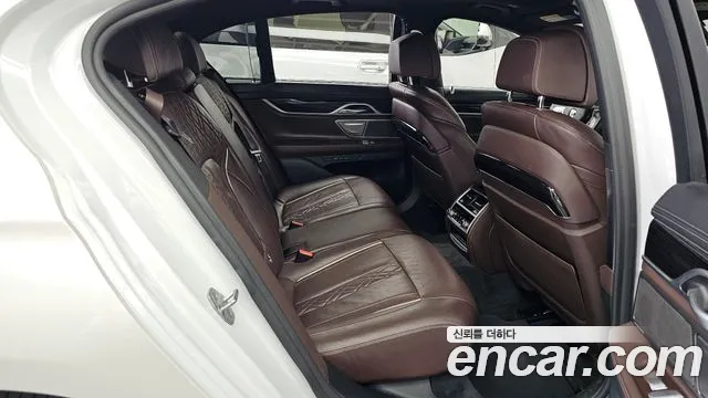 BMW 7 серии 2019 thumb 8