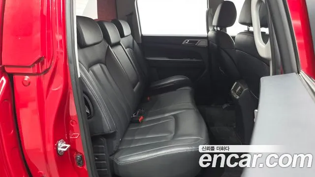 KGM Rexton 2018 thumb 2