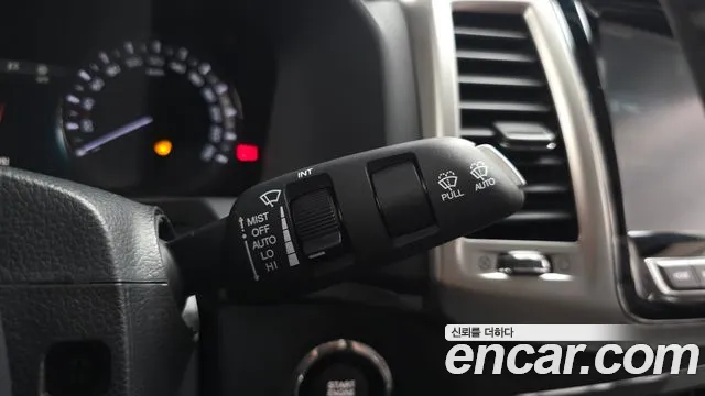 KGM Rexton 2018 thumb 5