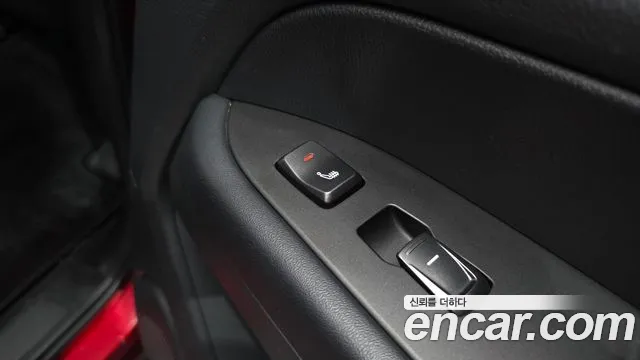 KGM Rexton 2018 thumb 10