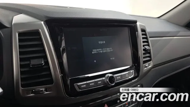 KGM Rexton 2018 thumb 12