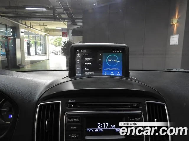 Hyundai Staria 2019 thumb 11
