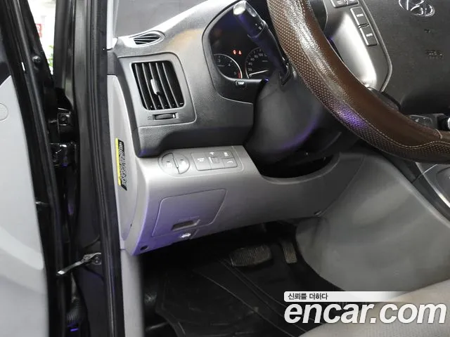 Hyundai Staria 2019 thumb 8