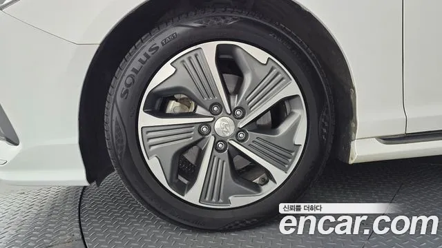 Hyundai Hybrid 2017 thumb 11