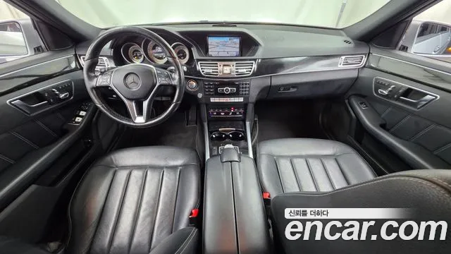 Mercedes-Benz E-Class 2015 thumb 2