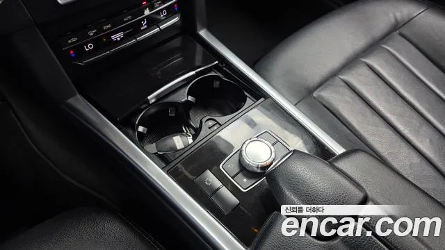 Mercedes-Benz E-Class 2015 thumb 11