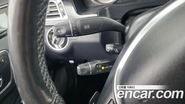 Mercedes-Benz E-Class 2015 thumb 6