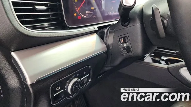Mercedes-Benz E-Класс 2020 thumb 3