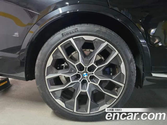 BMW X7 2023 thumb 7
