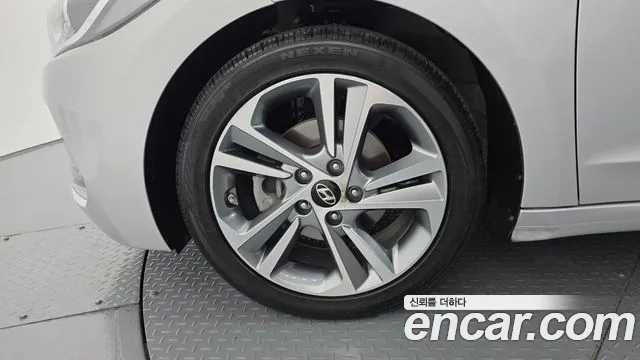 Hyundai AD 2017 thumb 6