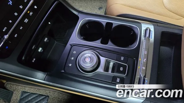 Kia Carnival 2021 thumb 9