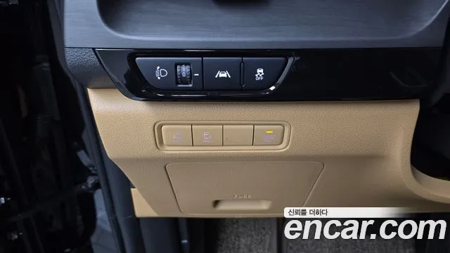Kia Carnival 2021 thumb 12