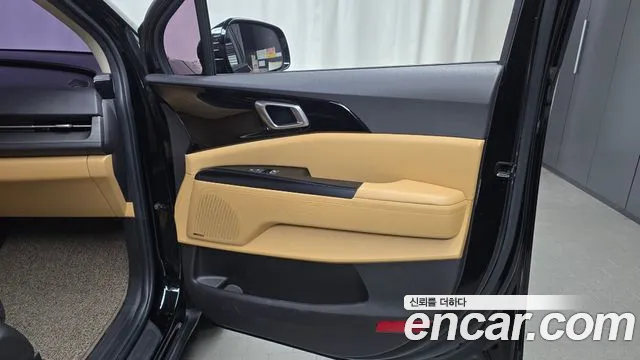 Kia Carnival 2021 thumb 10