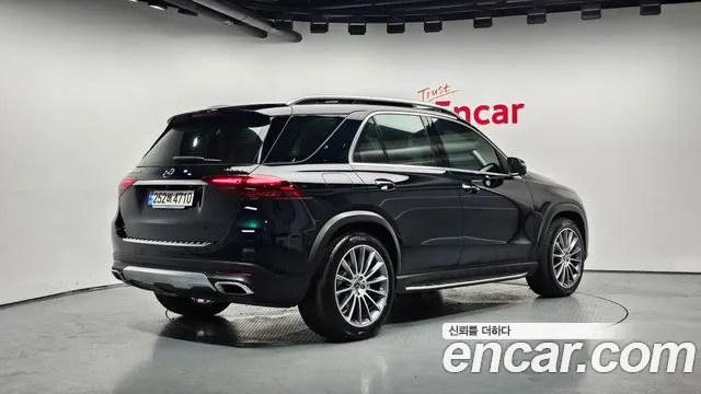 Mercedes-Benz E-Класс 2023 thumb 5
