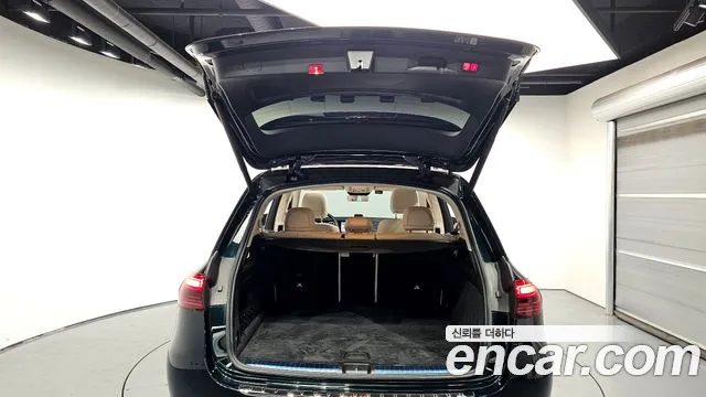 Mercedes-Benz E-Класс 2023 thumb 2