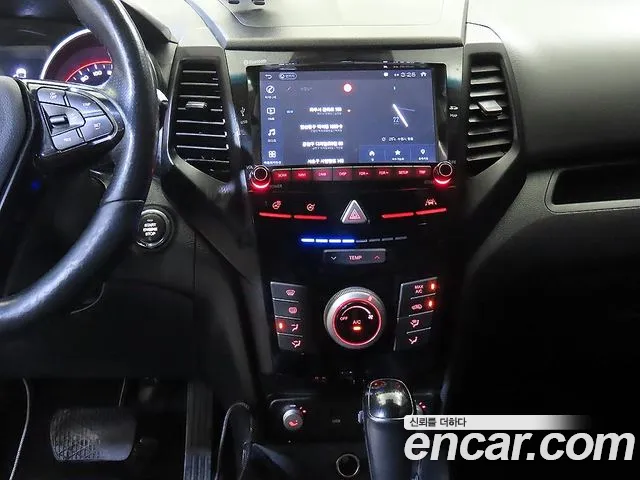 KGM Tivoli Air 2018 thumb 8