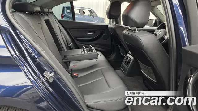 BMW 3 серии 2015 thumb 9