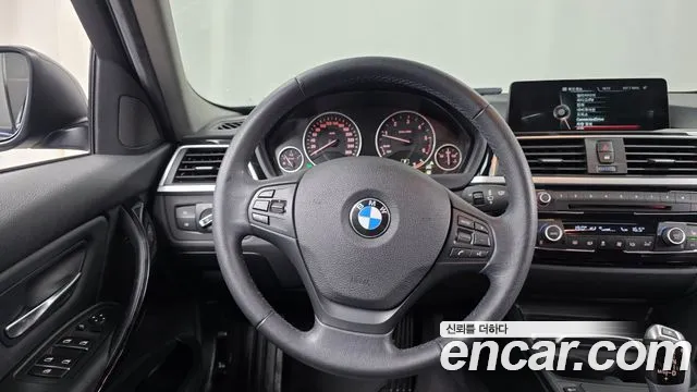 BMW 3 серии 2015 thumb 8