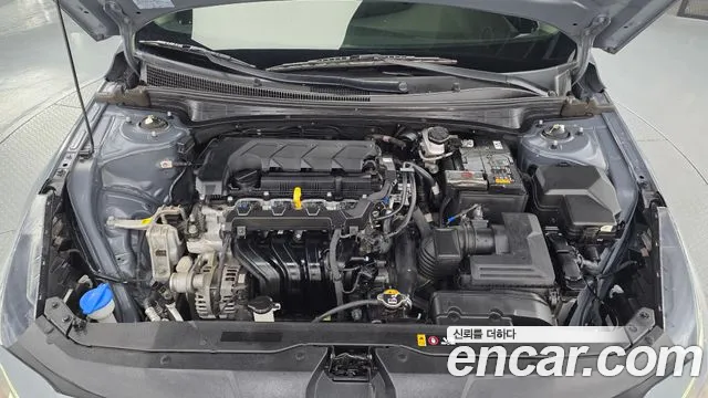 Hyundai Elantra 2021 thumb 7