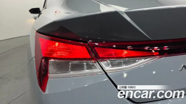 Hyundai Elantra 2021 thumb 11