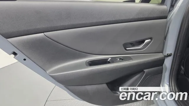 Hyundai Elantra 2021 thumb 9