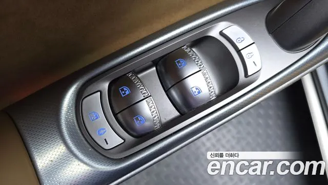 Genesis GV60 2023 thumb 3