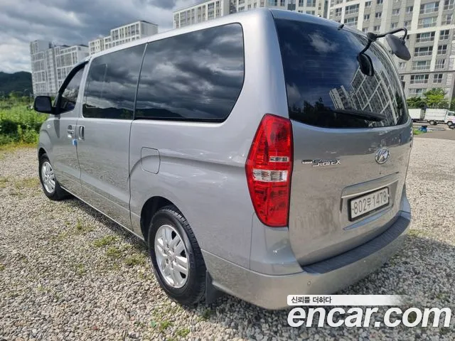 Hyundai Staria 2017 thumb 5