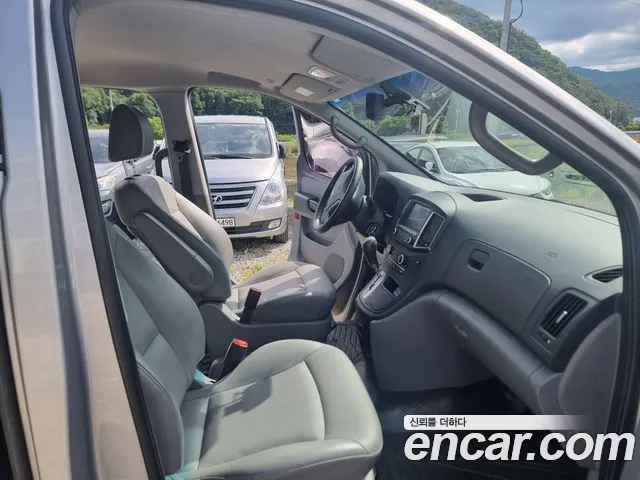 Hyundai Staria 2017 thumb 2