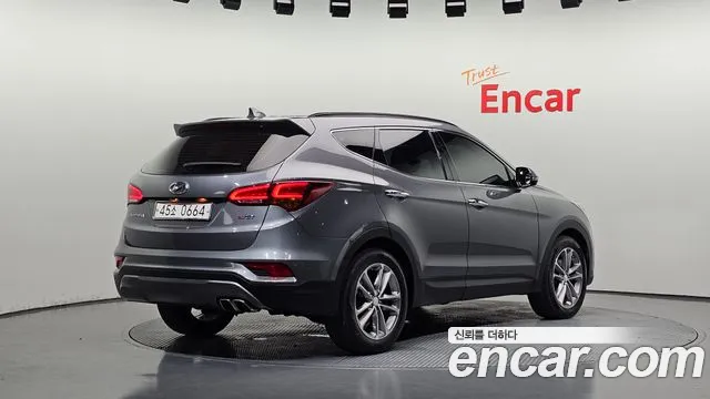 Hyundai Santafe 2016 thumb 10
