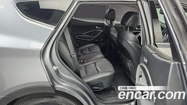 Hyundai Santafe 2016 thumb 7
