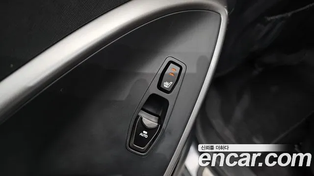 Hyundai Santafe 2016 thumb 11