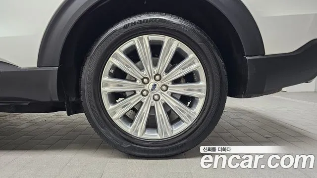 Ford Explorer 2020 thumb 2