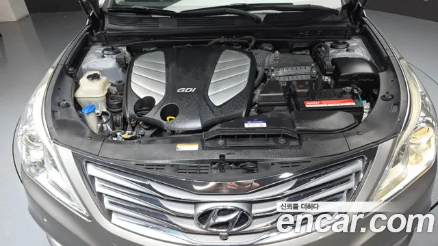 Hyundai Grandeur 2011 thumb 2