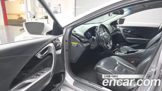 Hyundai Grandeur 2011 thumb 3