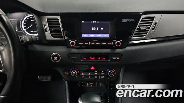 Kia Niro 2018 thumb 5