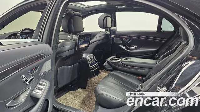 Mercedes-Benz S-Class 2018 thumb 9